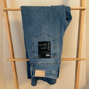 NWT Paige Anessa Jeans, Size 27